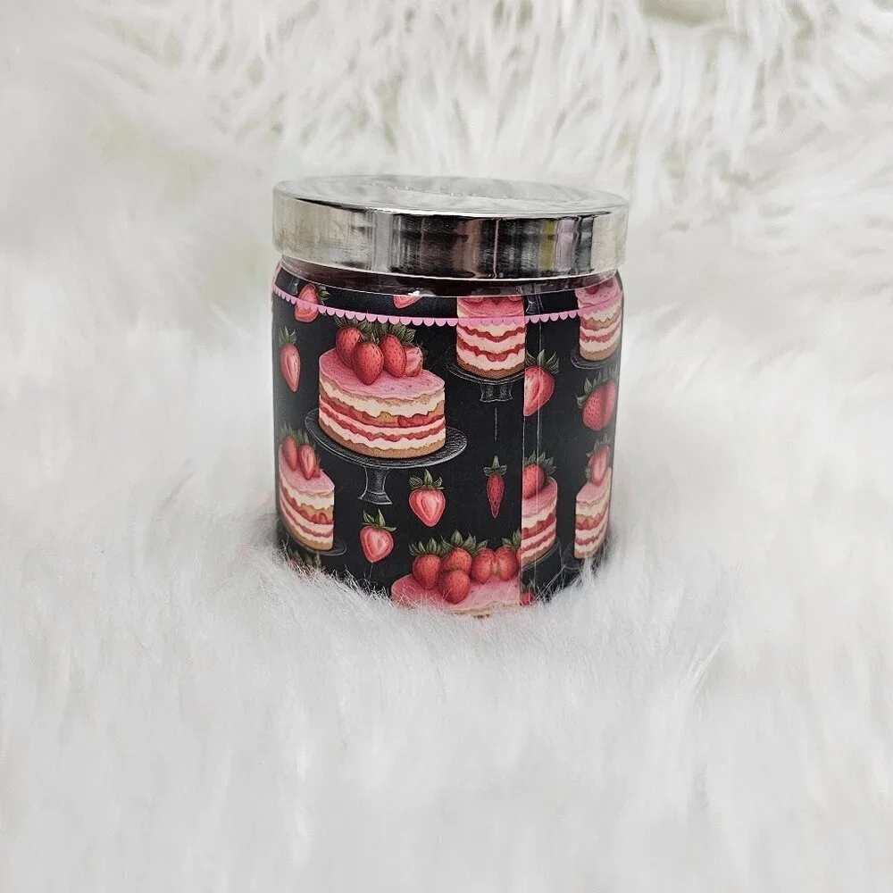 Goosecreek Strawberry Sponge Cake Soy Wax Essential Oils Jar Candle NEW